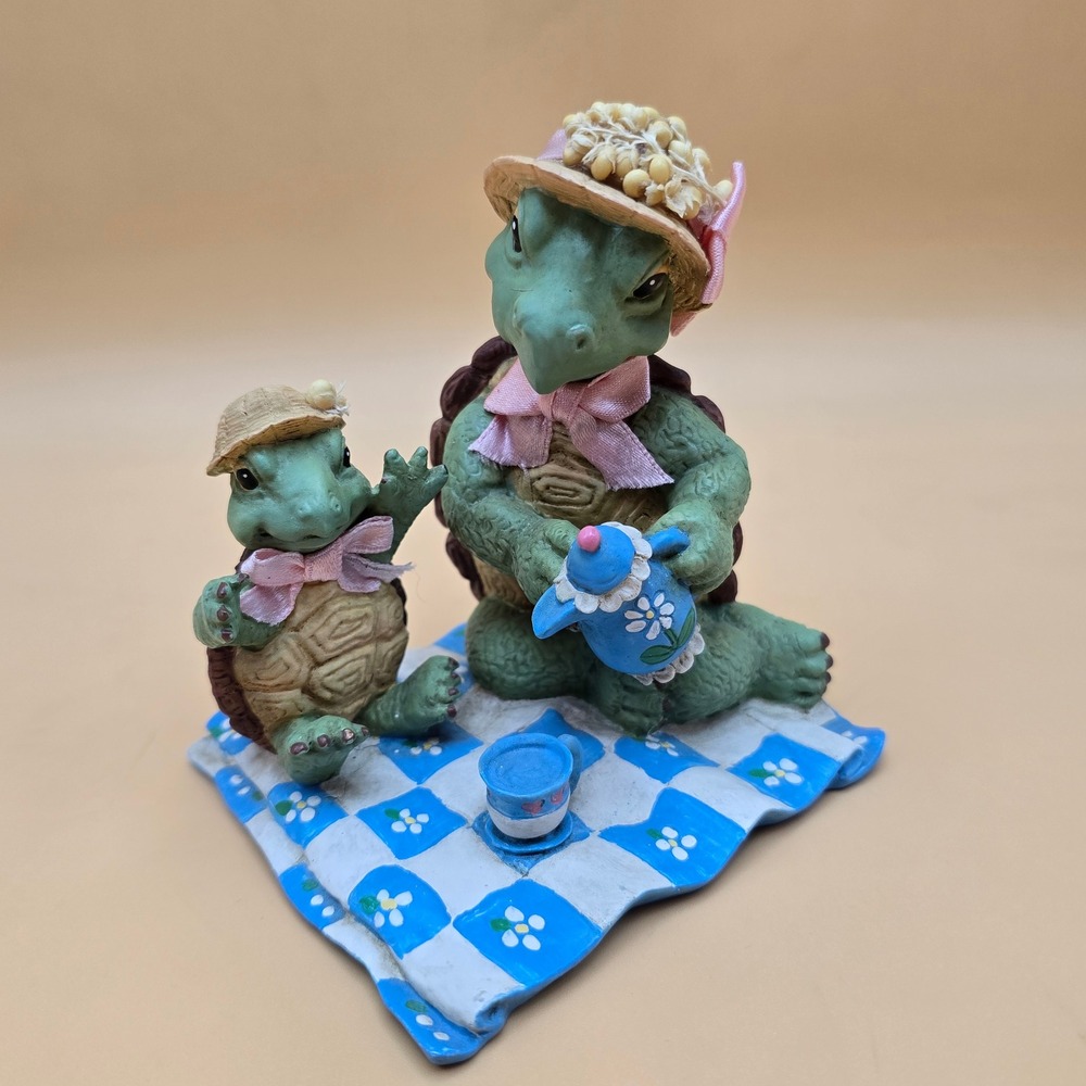 Roman Inc Turtle Figurine Mother and Baby Picnic Tea Party‎ Resin Collectible
